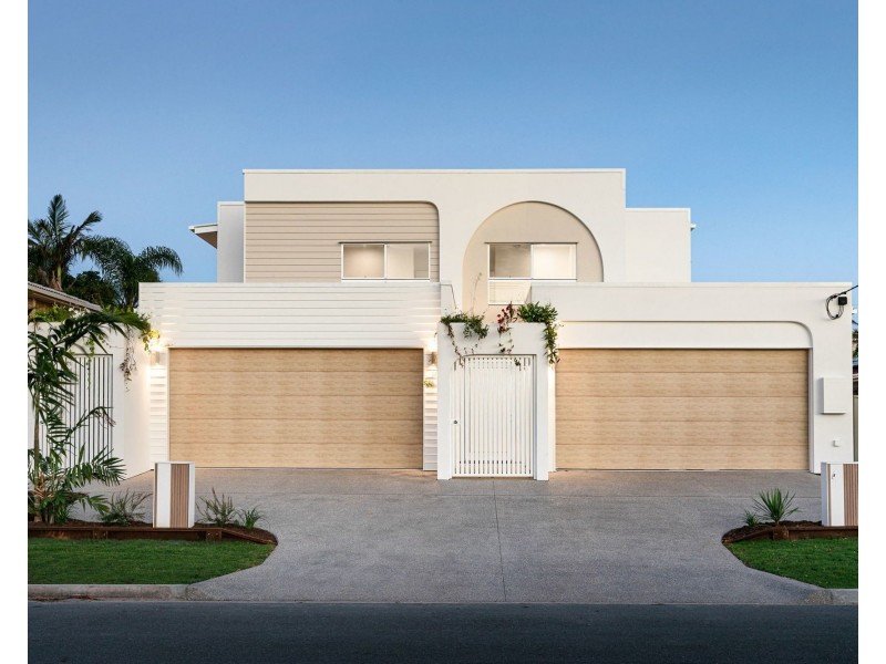 1 & 2/5 Kyeema Street, Buddina QLD 4575