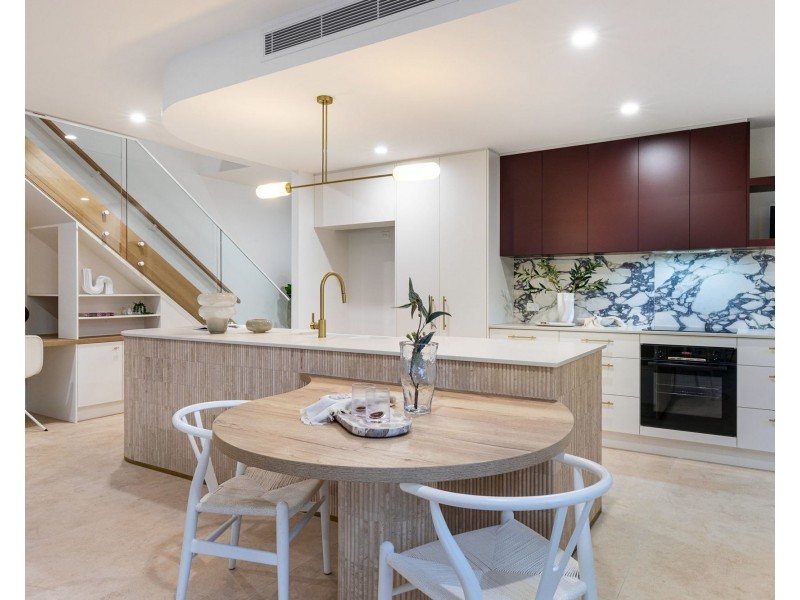 1 & 2/5 Kyeema Street, Buddina QLD 4575