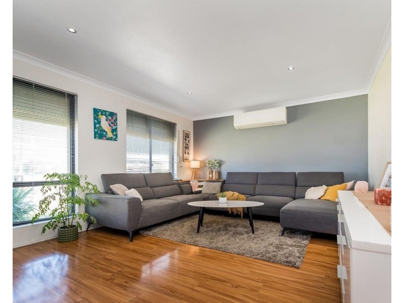 32 Gascoyne Way, Cooloongup WA 6168