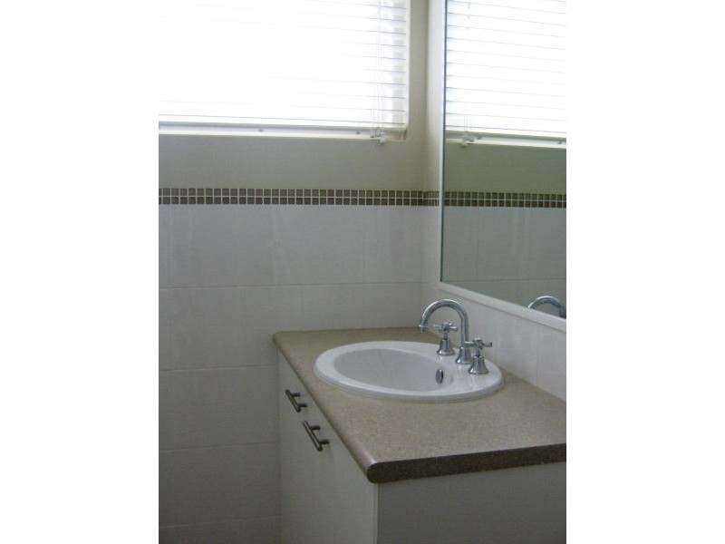 2/72 Junction Road, Clayfield QLD 4011