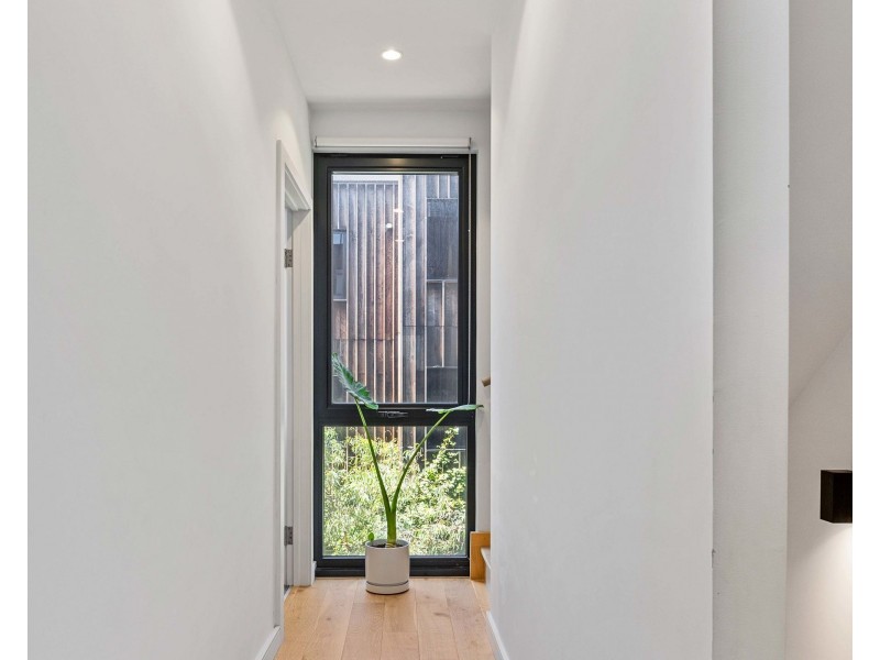 2/14 Yates Lane, Parkville VIC 3052