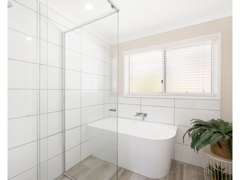 6 Rotorua Court, Aspley QLD 4034