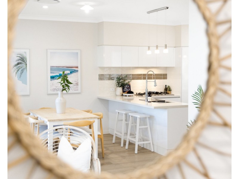 16 Connaught St, Sandgate QLD 4017