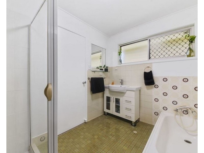 32 Virae Street, The Gap QLD 4061