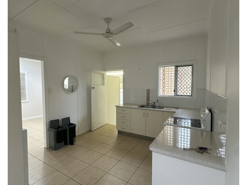 5 Cullen Street, Walkervale QLD 4670