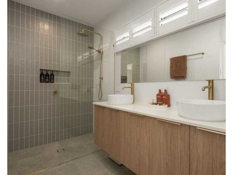 406 Ferguson Road, Seven Hills QLD 4170