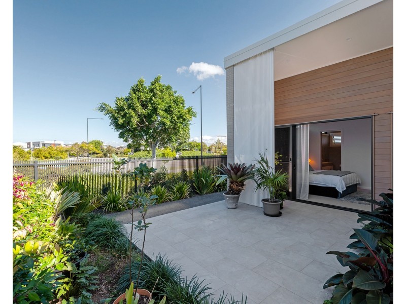 1011/18 Spitfire Banks Drive, Pelican Waters QLD 4551