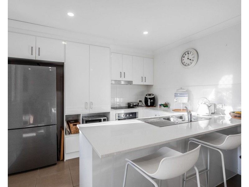 6/15 Waratah Way, Morayfield QLD 4506