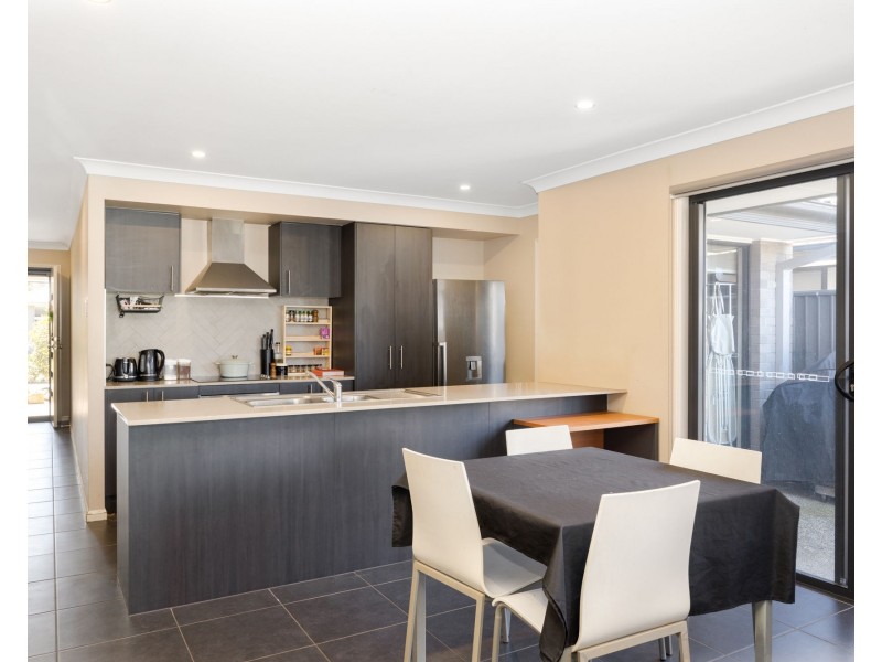 34 Riverside Circuit, Joyner QLD 4500