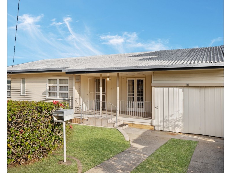 16 Deakin Street, Everton Park QLD 4053