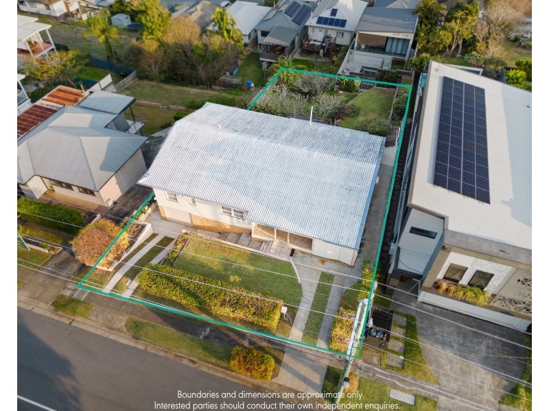 16 Deakin Street, Everton Park QLD 4053