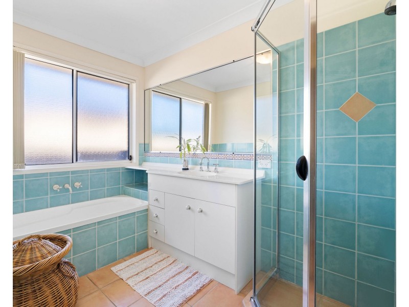 23 Kite Circuit, Arundel QLD 4214