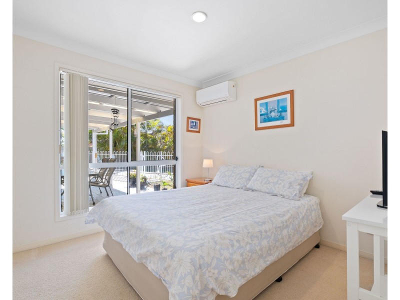 23 Kite Circuit, Arundel QLD 4214