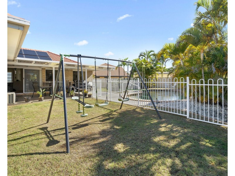 23 Kite Circuit, Arundel QLD 4214