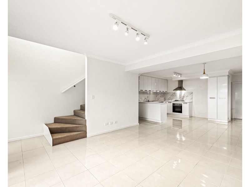 26/22 Rinaldo Crescent, Coolbellup WA 6163