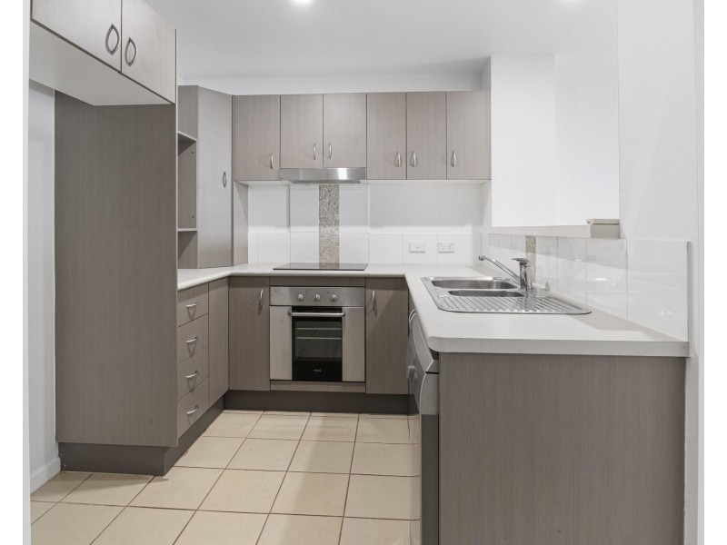 316/55-57 Clifton Road, Clifton Beach QLD 4879