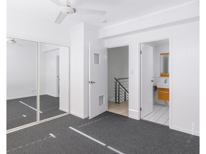 316/55-57 Clifton Road, Clifton Beach QLD 4879