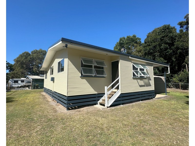 147 Davenport Drive, Coonarr QLD 4670