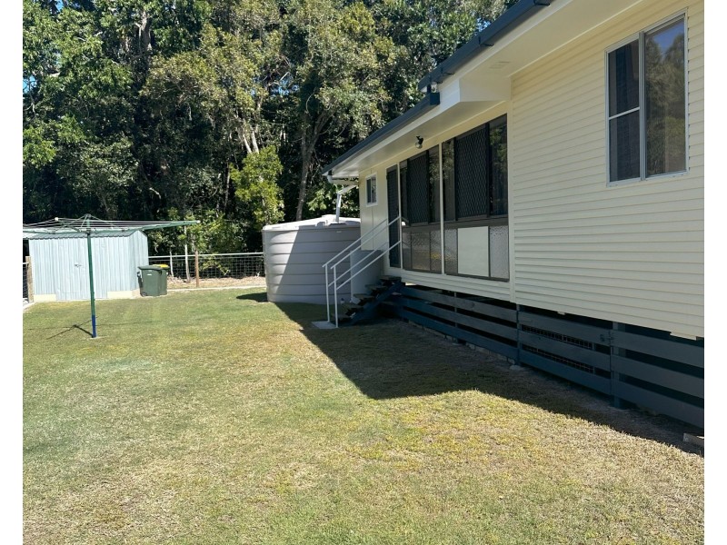 147 Davenport Drive, Coonarr QLD 4670