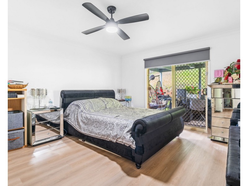 26 Matzia Avenue, Pacific Pines QLD 4211