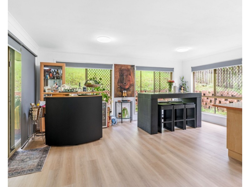 26 Matzia Avenue, Pacific Pines QLD 4211