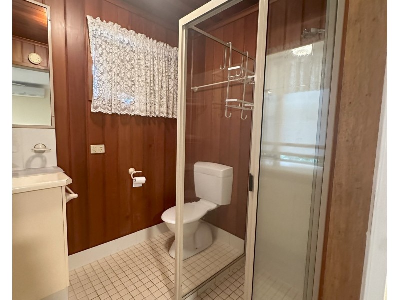 1 East West Avenue, Avoca QLD 4670