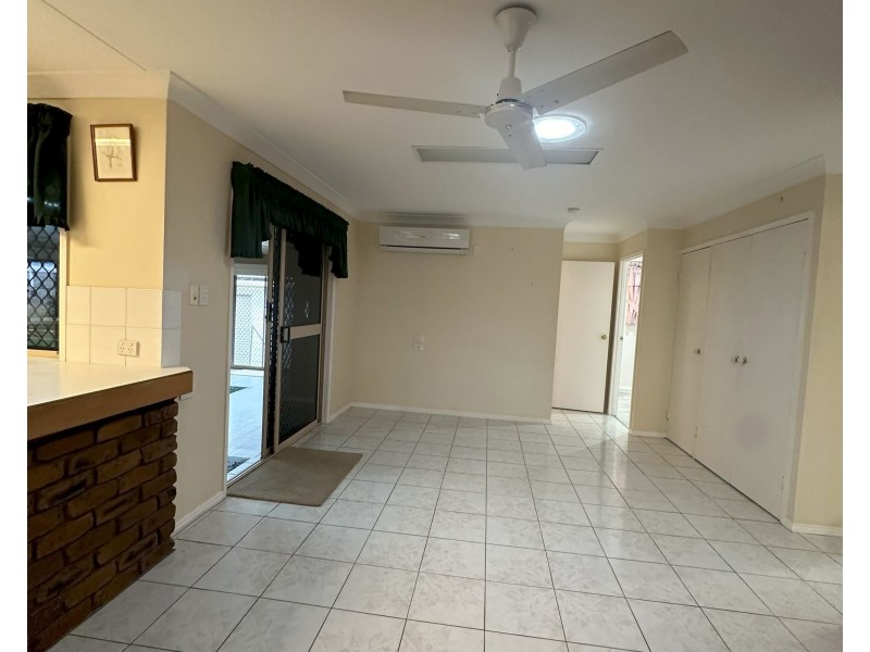 1 East West Avenue, Avoca QLD 4670