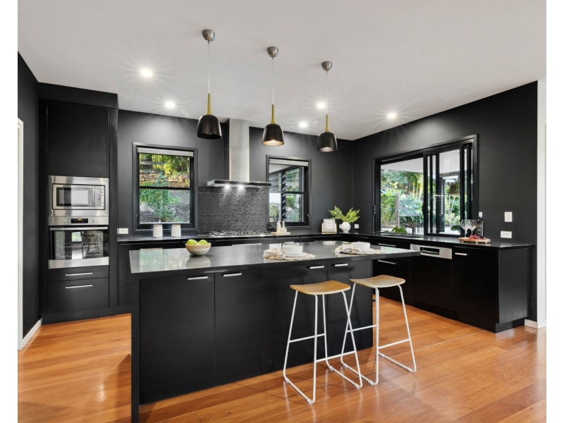 12 Hillsview Place, Maroochy River QLD 4561