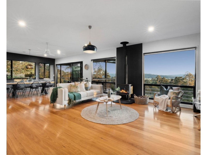 12 Hillsview Place, Maroochy River QLD 4561