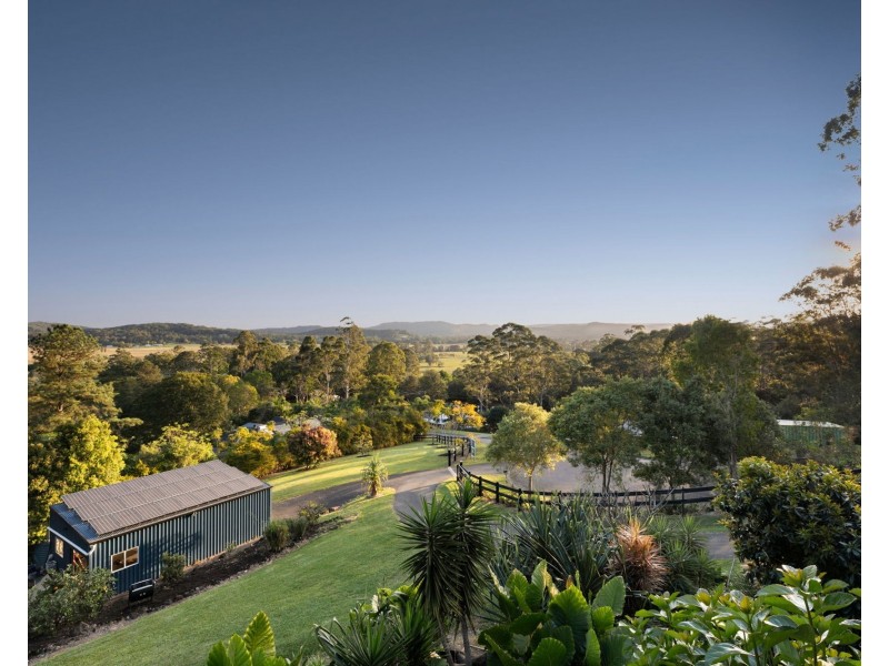 12 Hillsview Place, Maroochy River QLD 4561