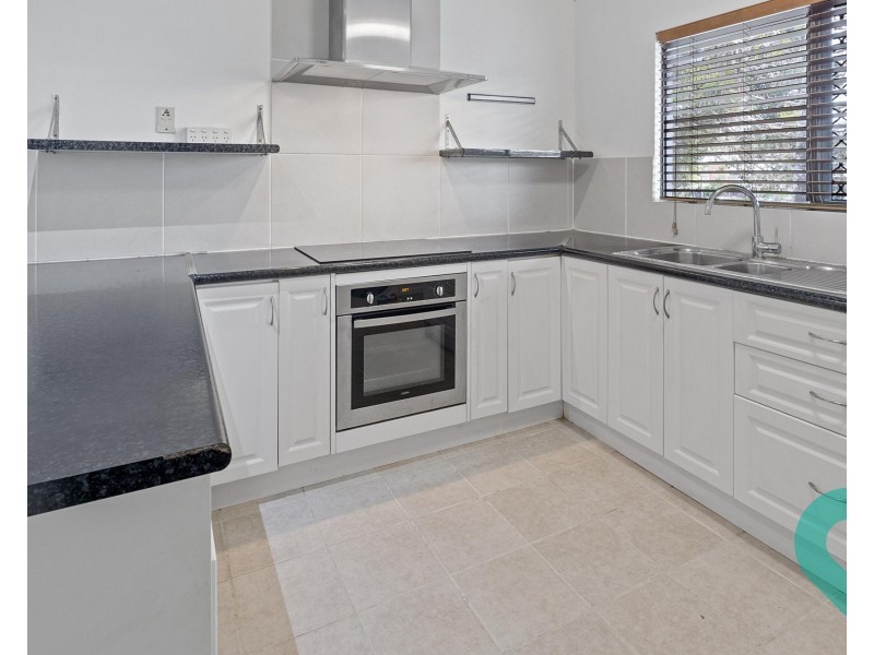 8/22 Hoare Street, Manunda QLD 4870