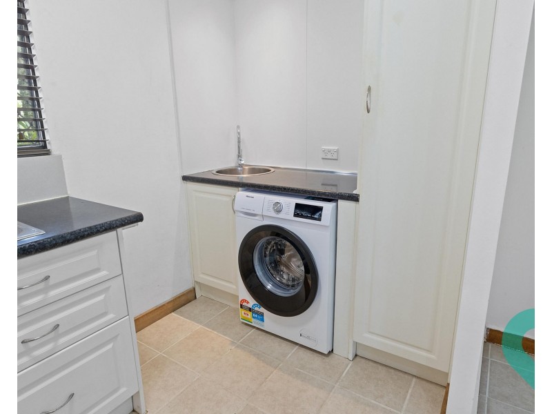 8/22 Hoare Street, Manunda QLD 4870