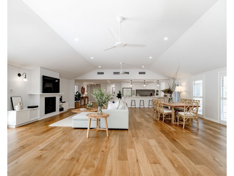 5 Northeden Court, Cooroy QLD 4563