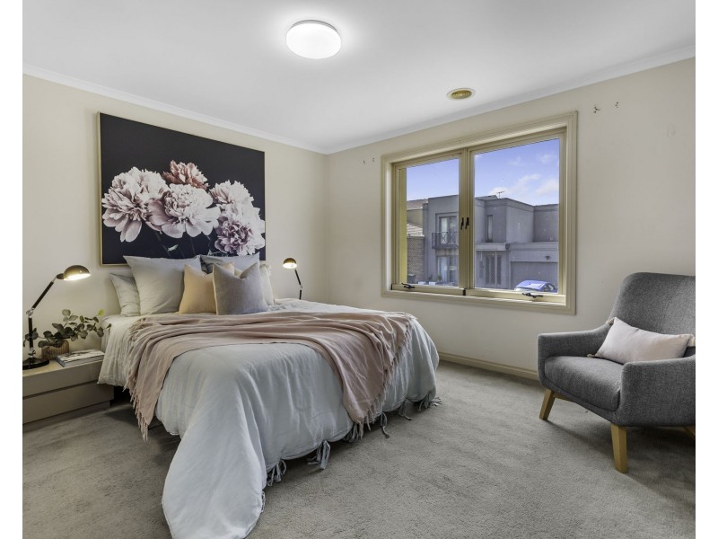 1 Sienna Court, Roxburgh Park VIC 3064