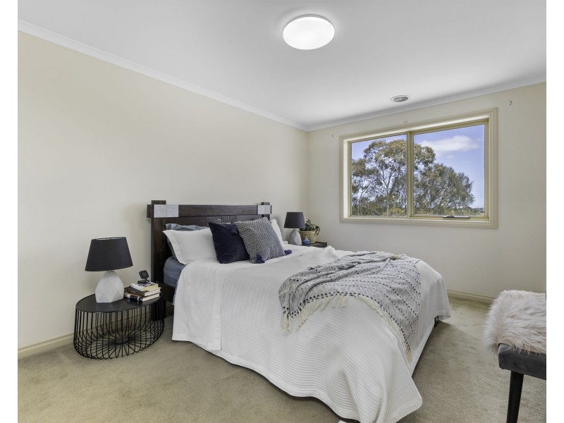 1 Sienna Court, Roxburgh Park VIC 3064