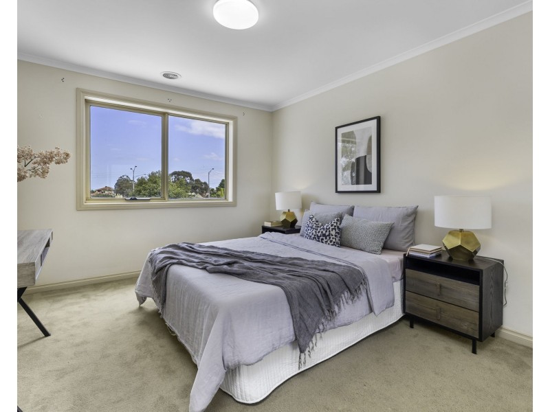 1 Sienna Court, Roxburgh Park VIC 3064