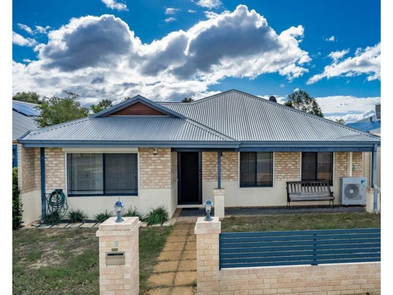 82 Pinegrove Drive, Ellenbrook WA 6069