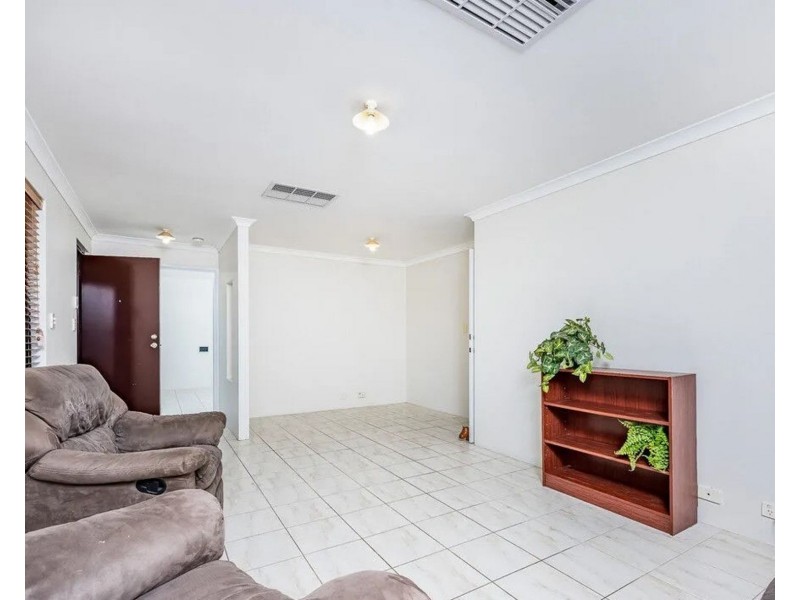 82 Pinegrove Drive, Ellenbrook WA 6069