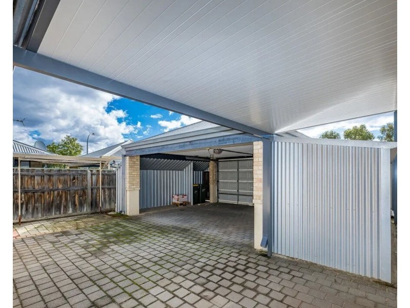 82 Pinegrove Drive, Ellenbrook WA 6069
