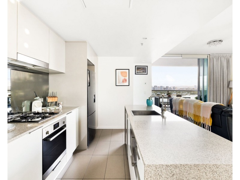 31512/2 Harbour Road, Hamilton QLD 4007