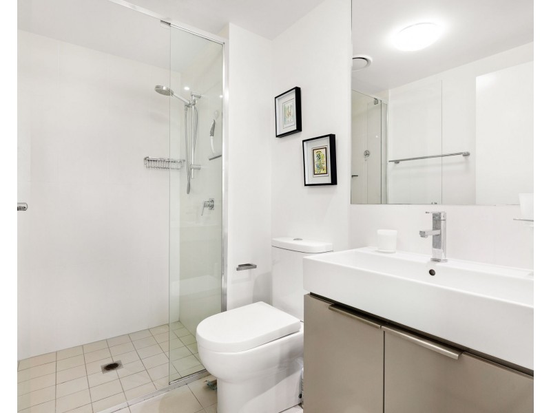 31512/2 Harbour Road, Hamilton QLD 4007