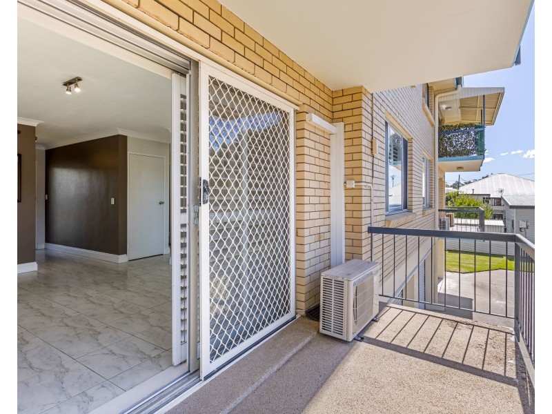 2/24 Fourth Avenue, Sandgate QLD 4017