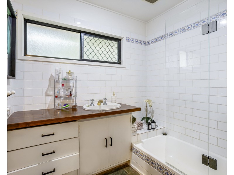 29a Dodwell Street, Holland Park West QLD 4121