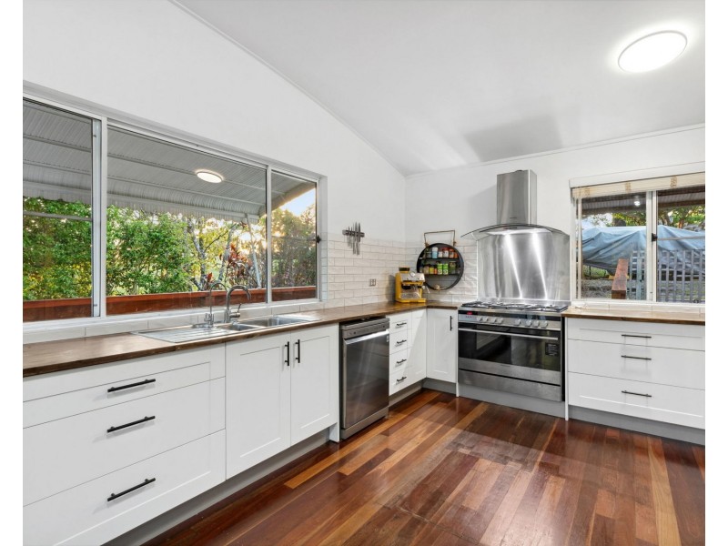 48 Tewantin Road, Cooroy QLD 4563