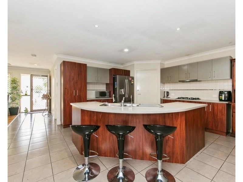 12 Strowe Place, Bracken Ridge QLD 4017
