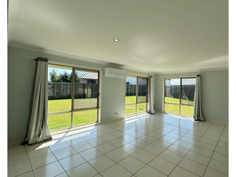 12 Zac Street, Kalkie QLD 4670