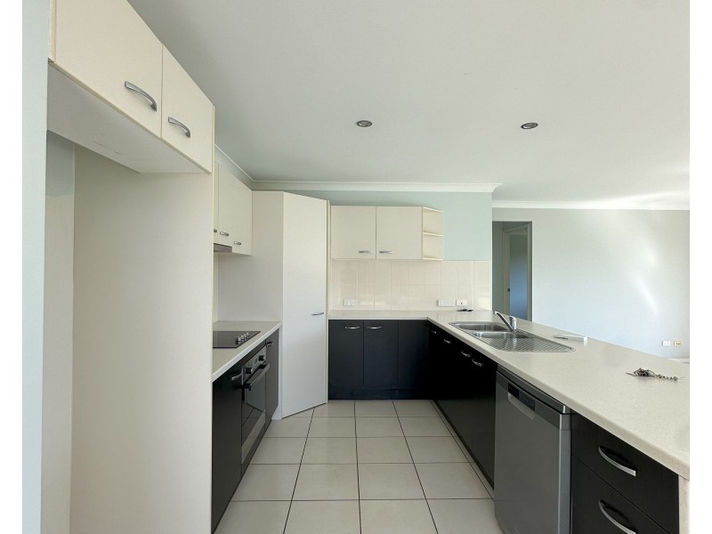 12 Zac Street, Kalkie QLD 4670