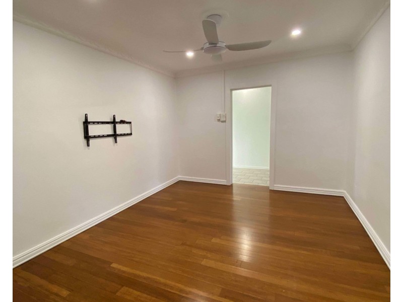 9 High Street, Walkervale QLD 4670