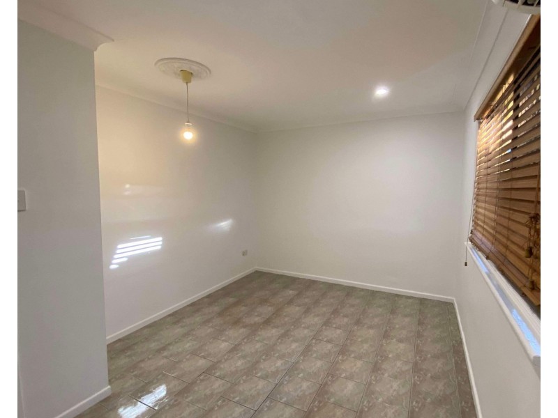 9 High Street, Walkervale QLD 4670