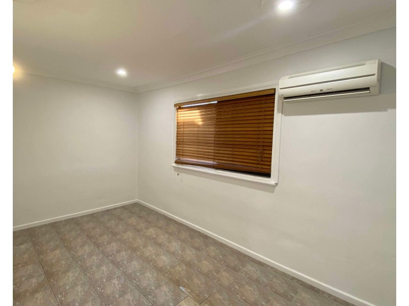 9 High Street, Walkervale QLD 4670